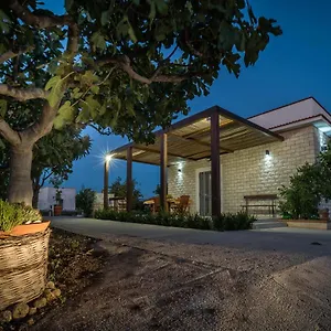 https://casa-ulivi-nel-mare.sicilyhotelsitaly.net